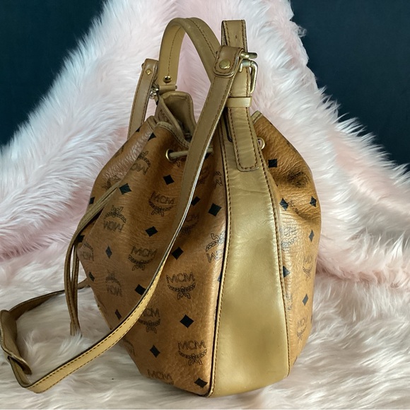 MCM Visetos Dessau drawstring bag in cognac monogram leather in GUC - Picture 5 of 13